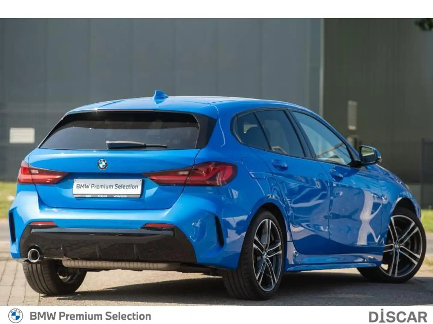 BMW 118 Kit M Sport BMW 118i Kit M Sport Blauw - 2