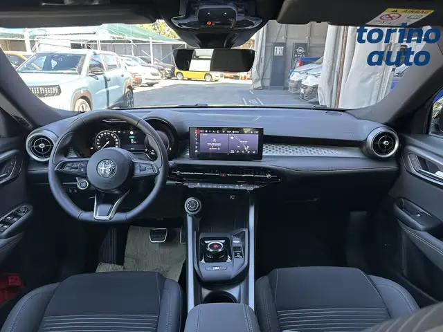 Alfa Romeo Tonale view 14