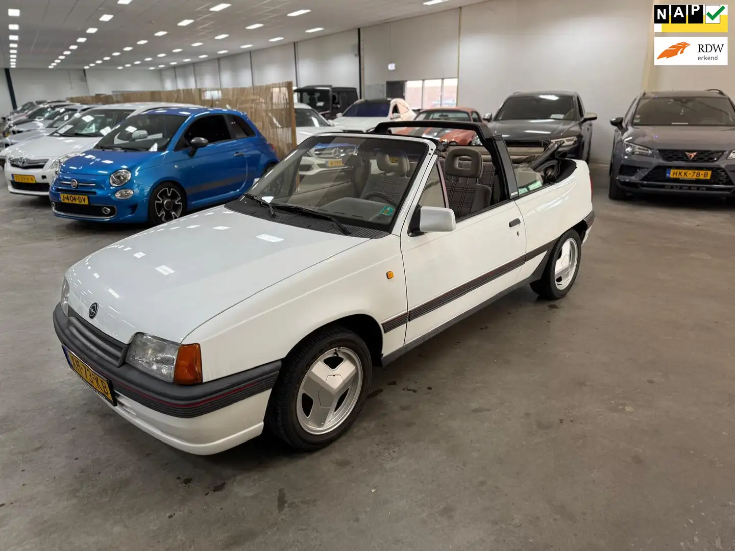 Opel Kadett 1.6i LS kat. / BERTONE / CABRIO / NIEUWE APK Wit - 1