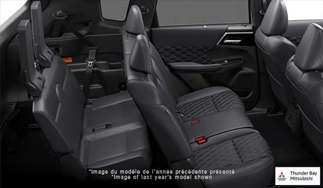 Mitsubishi Outlander снимка Mitsubishi Outlander