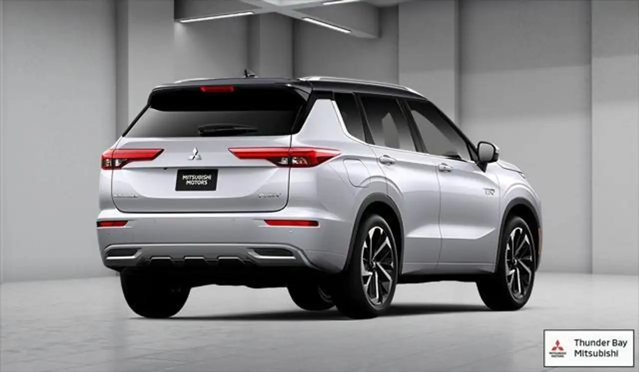 Mitsubishi Outlander снимка Mitsubishi Outlander