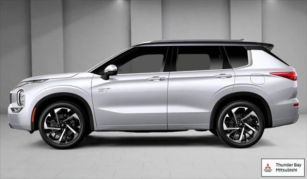 Mitsubishi Outlander снимка Mitsubishi Outlander