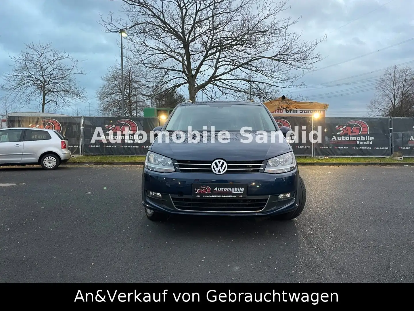 Volkswagen Sharan Cup BMT/AHK/7 Sitzer/Automatik/Panorama Blau - 2