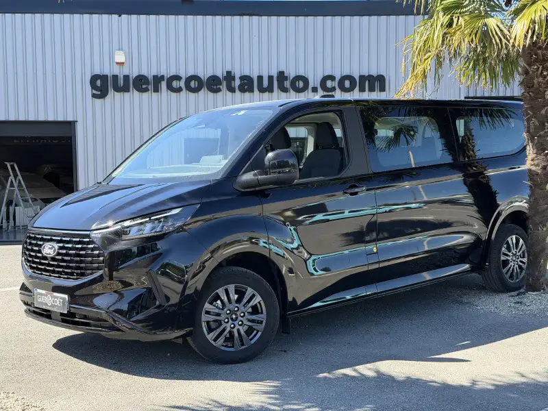 FORD Tourneo