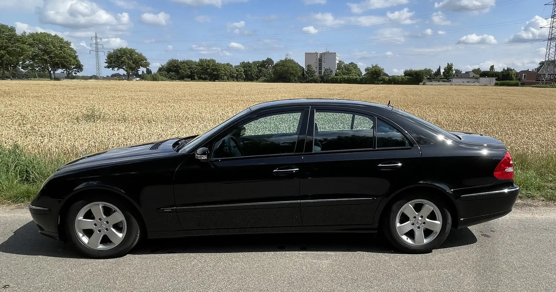 Mercedes-Benz E 320 E 320 CDI Avantgarde DPF Schwarz - 2