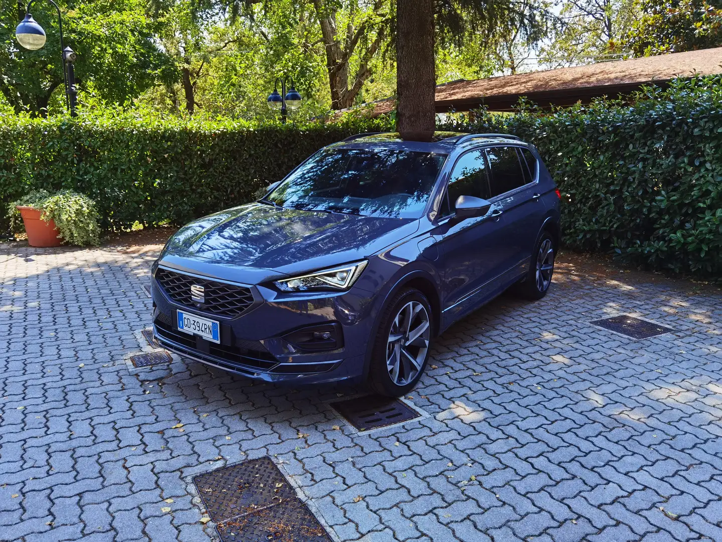 SEAT Tarraco 1.4 e-hybrid FR dsg Šedá - 1