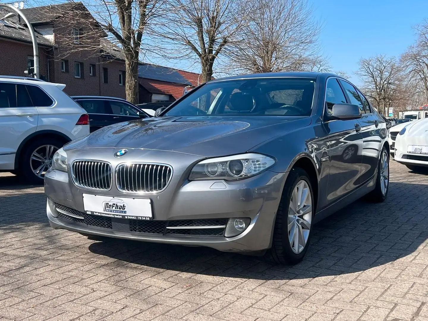BMW 525 5 Lim.d*PDC*NAVI*SHZ*S-DACH*HUD*LEDER* Grau - 2