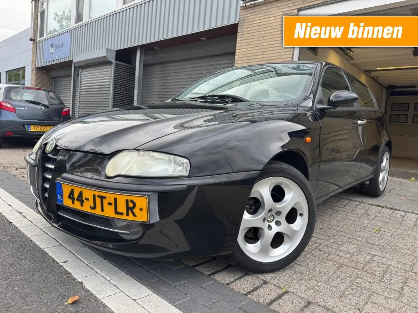 Alfa Romeo 147 1.6 T.Spark Distinctive CLIMA 17 RIJDT GOED NAP AP Černá - 1
