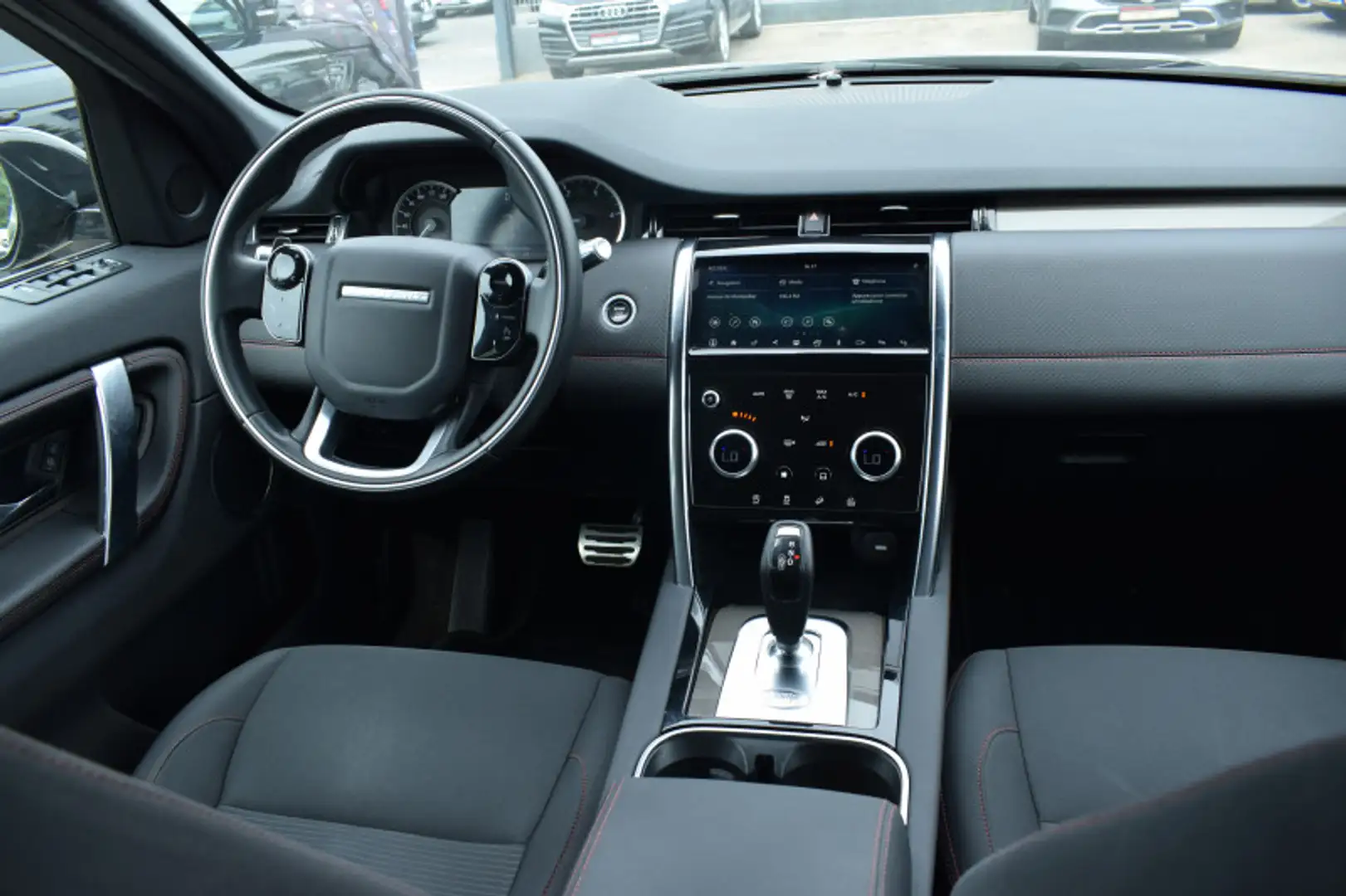 Land Rover Discovery Sport 2.0 D 180CH R-DYNAMIC AWD BVA 7Places Noir - 2