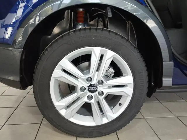 Audi Q2 view 10