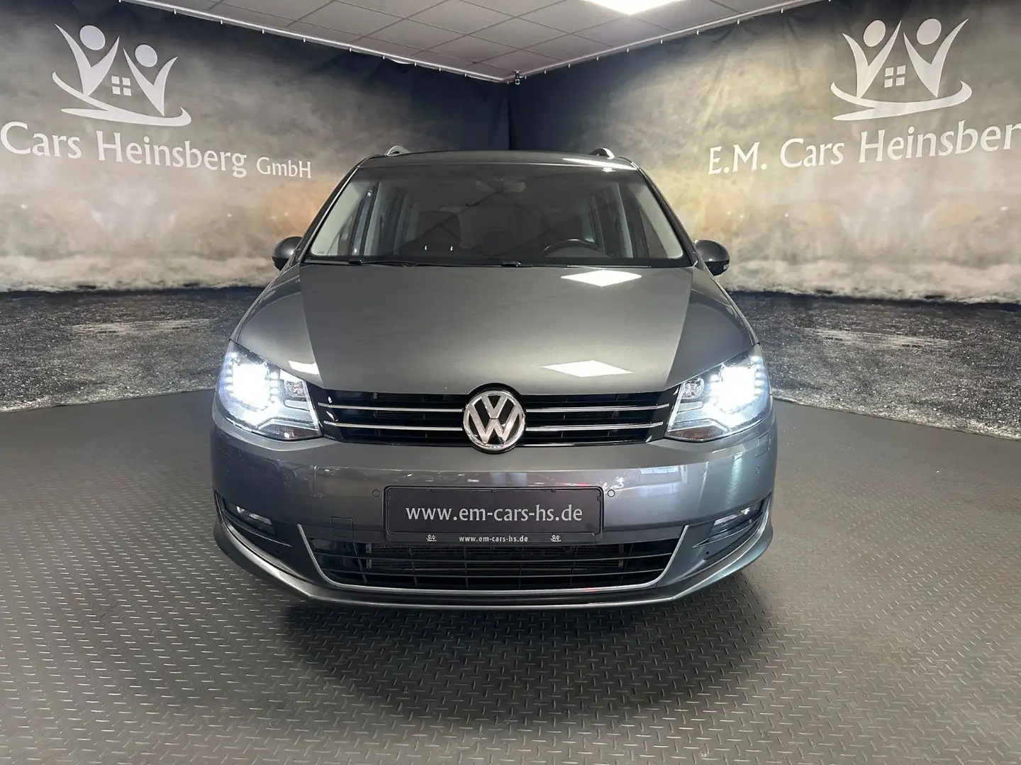 Volkswagen Sharan 2.0 TDI Sound 7-Sitzer Business AHK Kam. Grau - 2