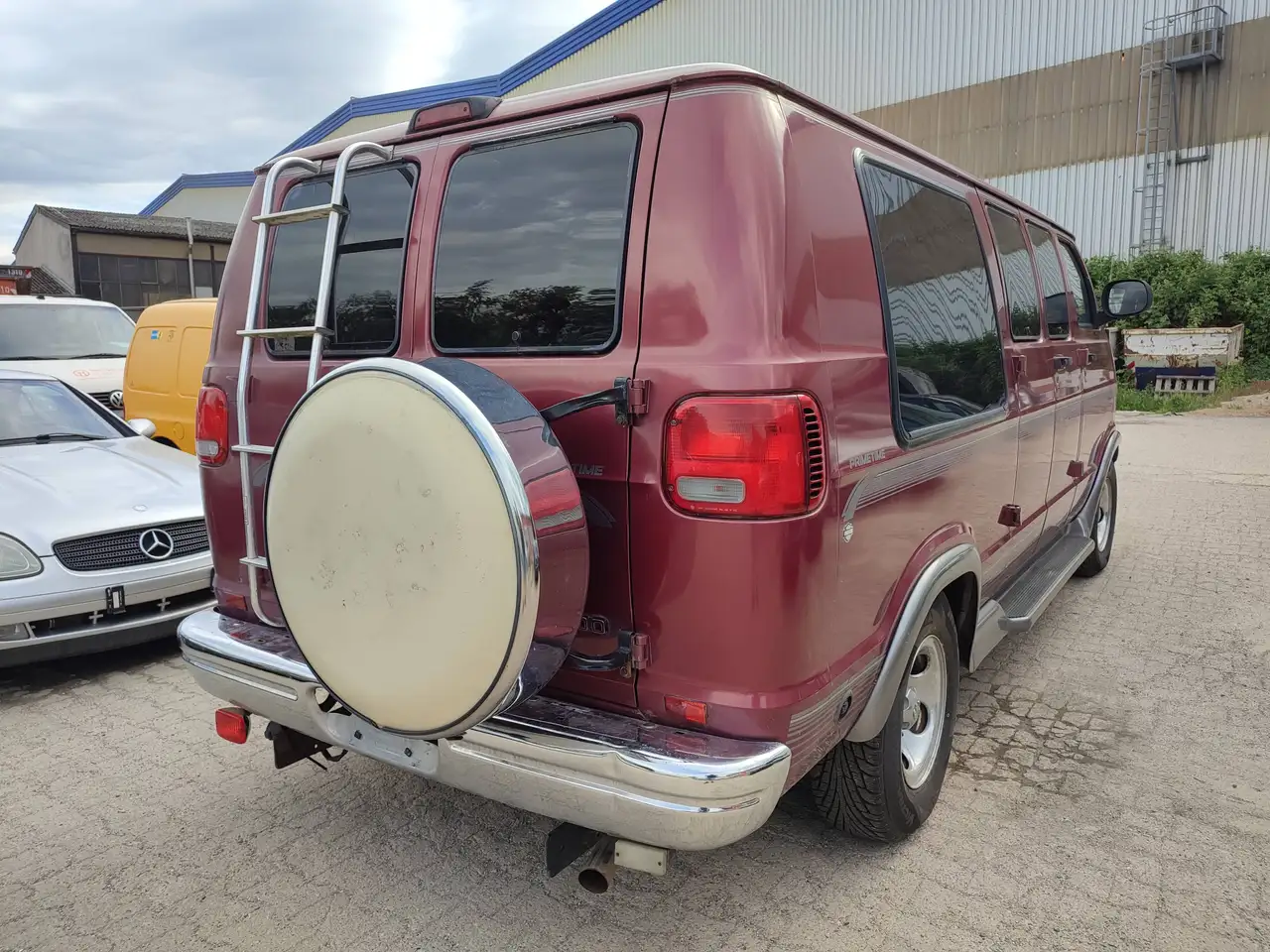Dodge RAM 1500 CONVERSION PRIME TIME VAN/ 5.2 LPG/ V8, foto 5