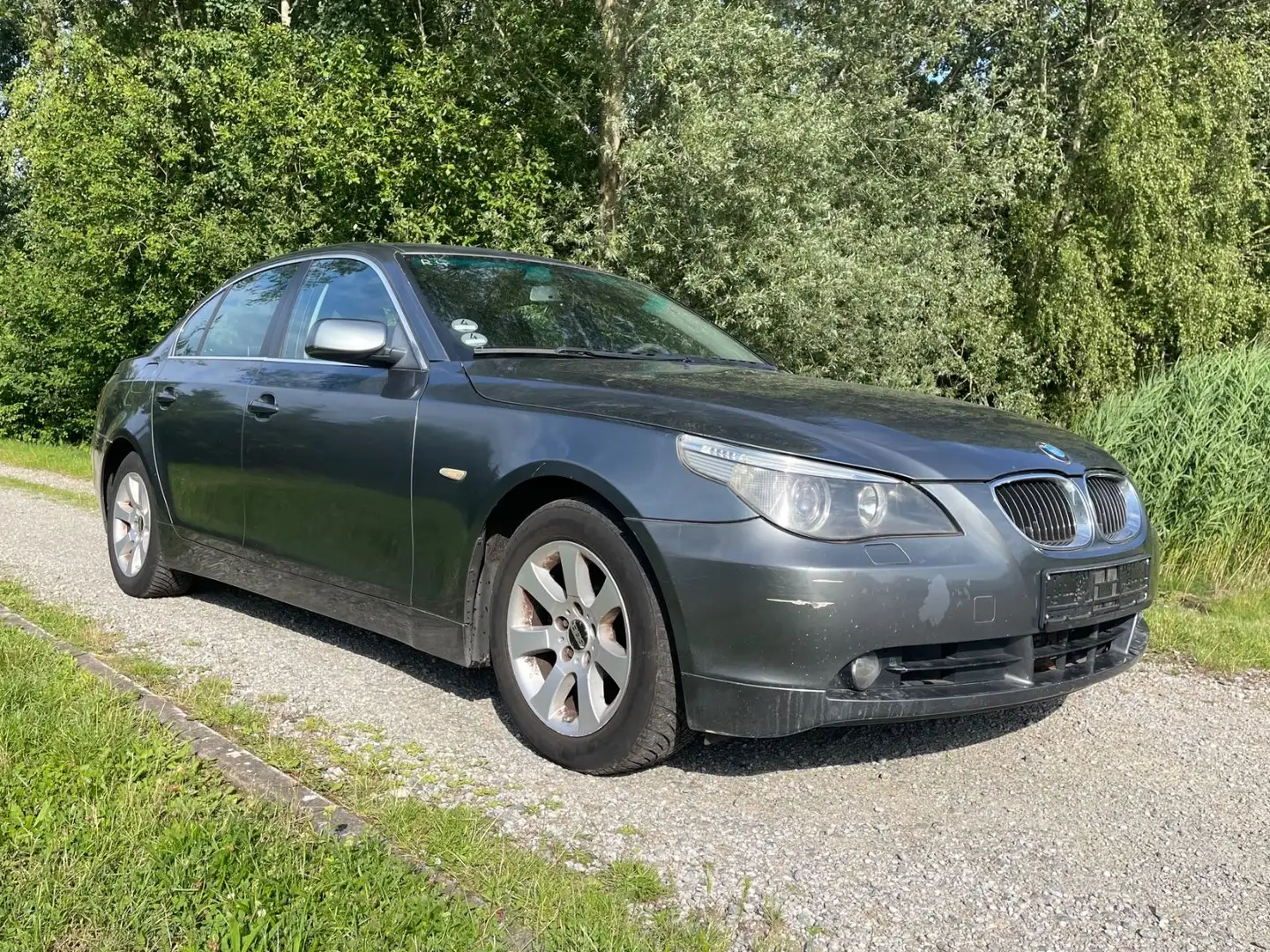 BMW 525 d Limousine Automatik Tüv=08/2025 Euro4 VB Gris - 1