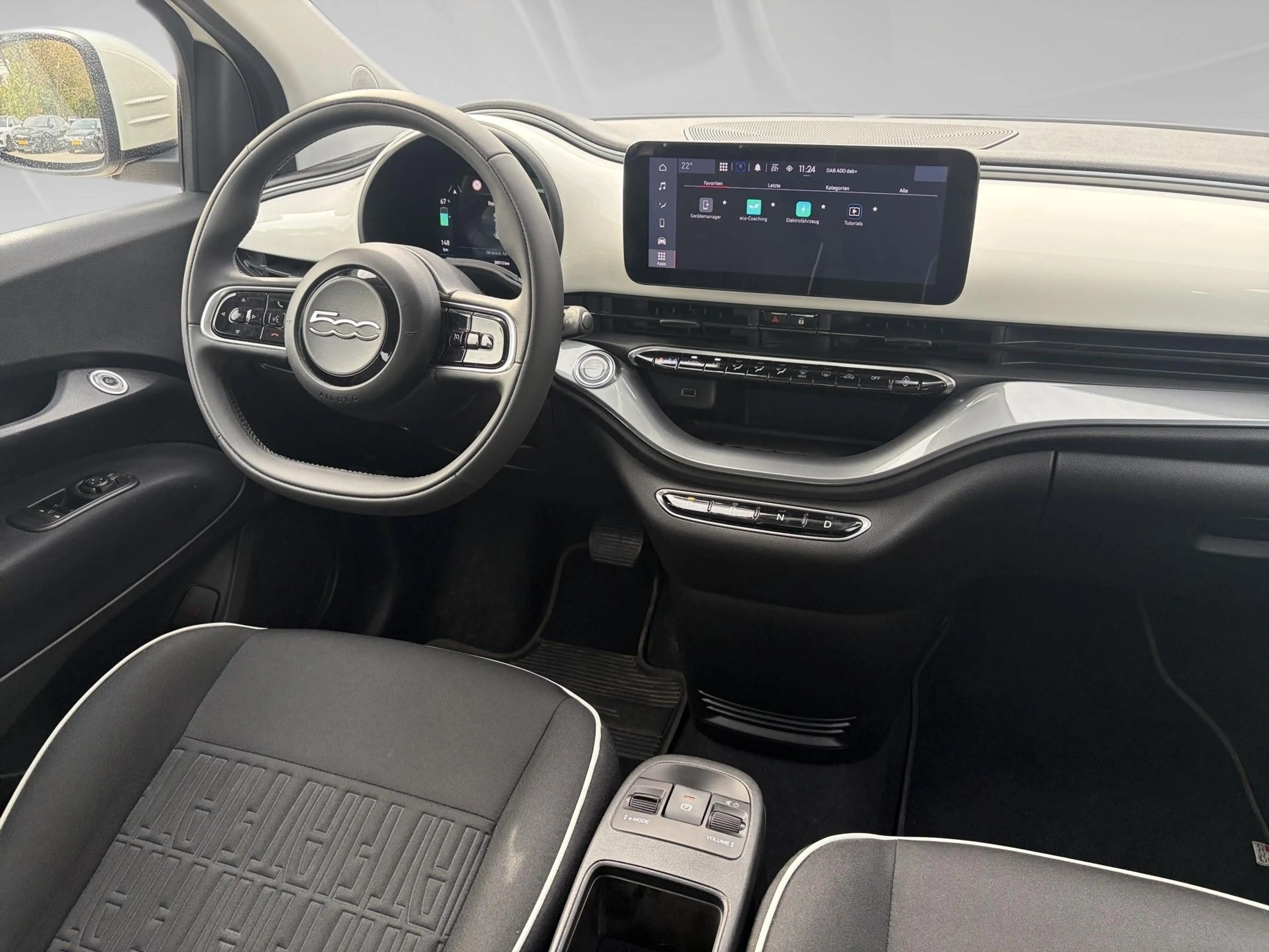 Fiat 500e 500e 42 kWh LIMO — photo 7