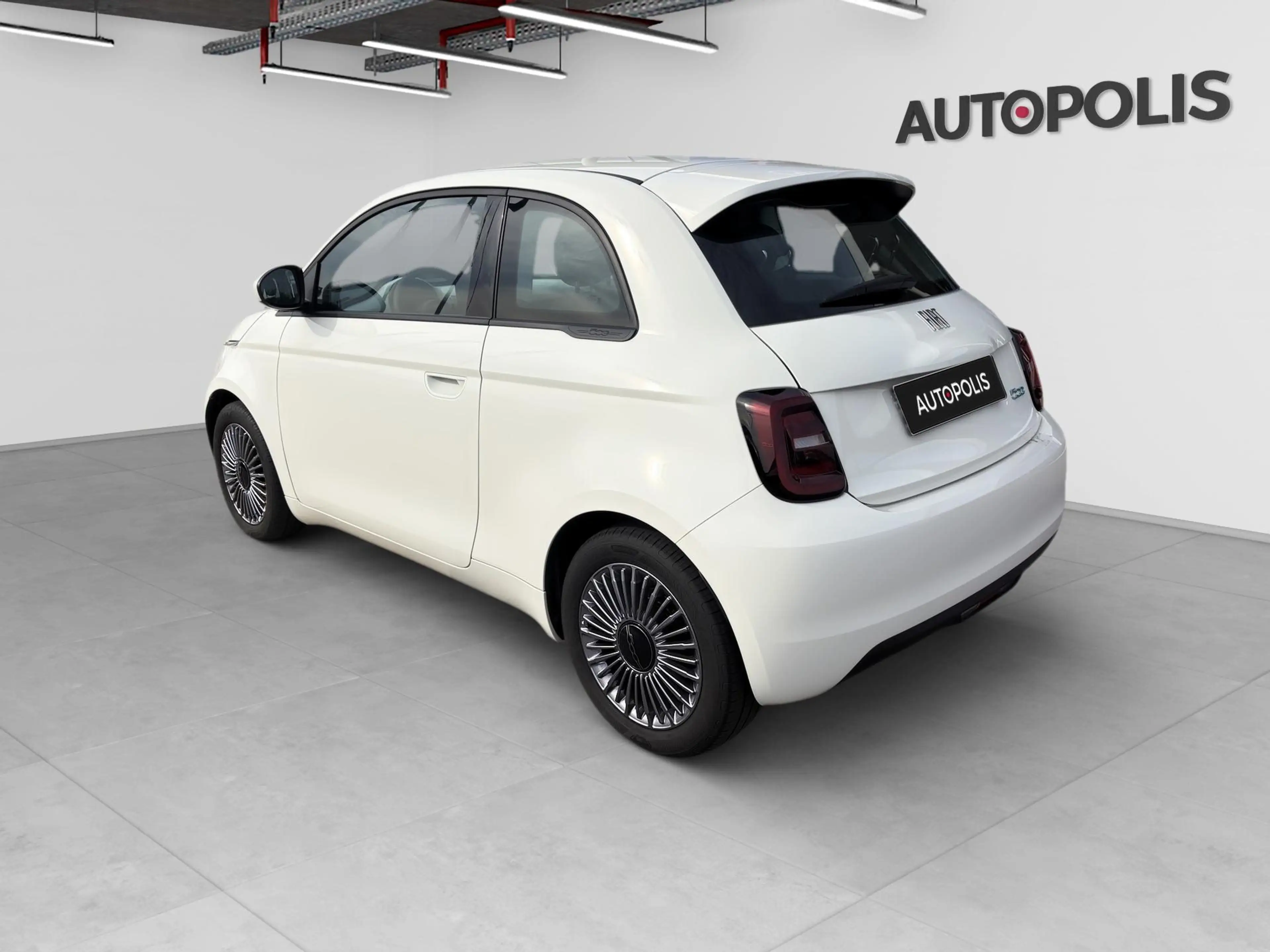 Fiat 500e 500e 42 kWh LIMO — photo 13