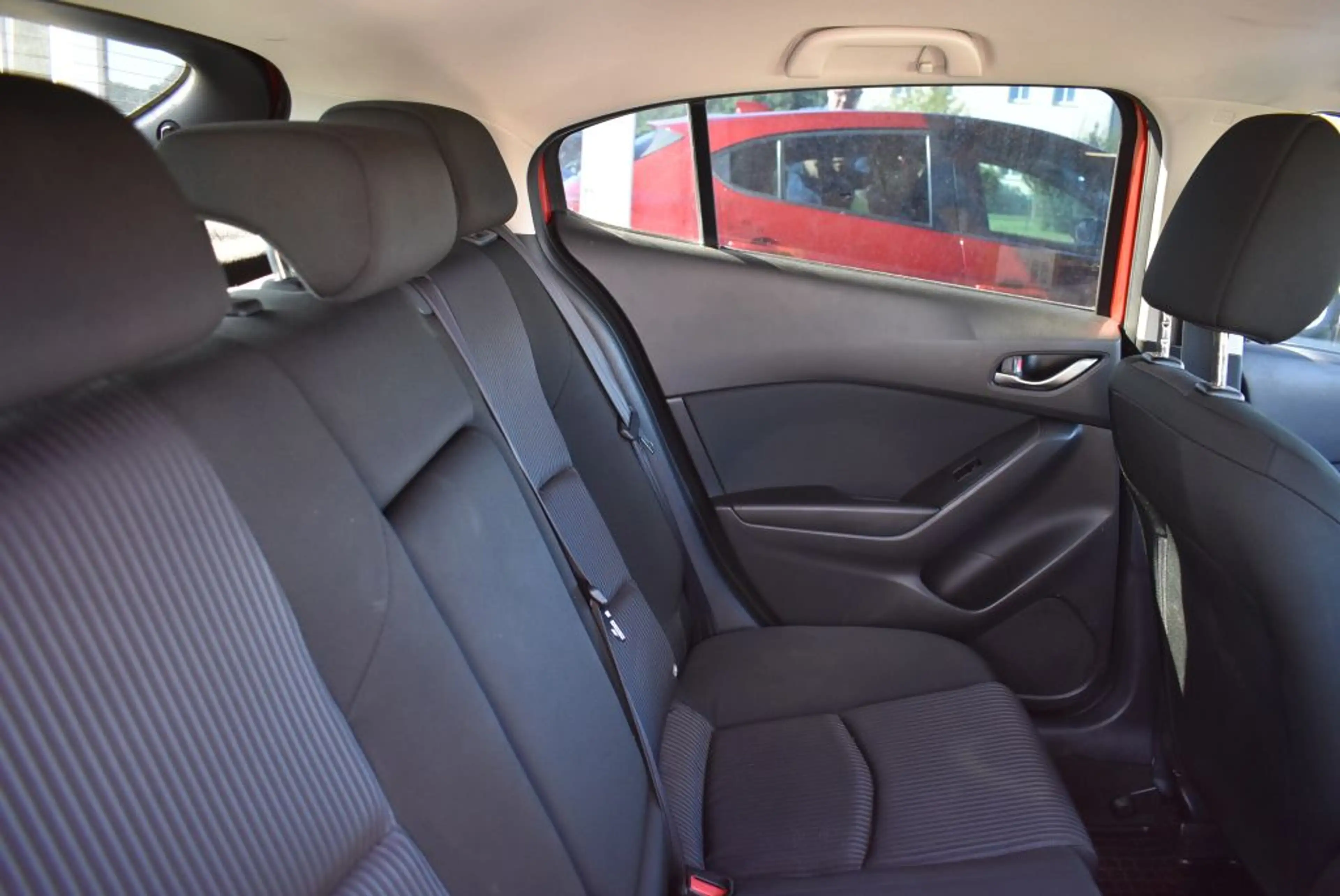 Mazda 3 SKYACTIV-D 150 Sports-Line Automatik Bi-Xenon Navi — photo 5