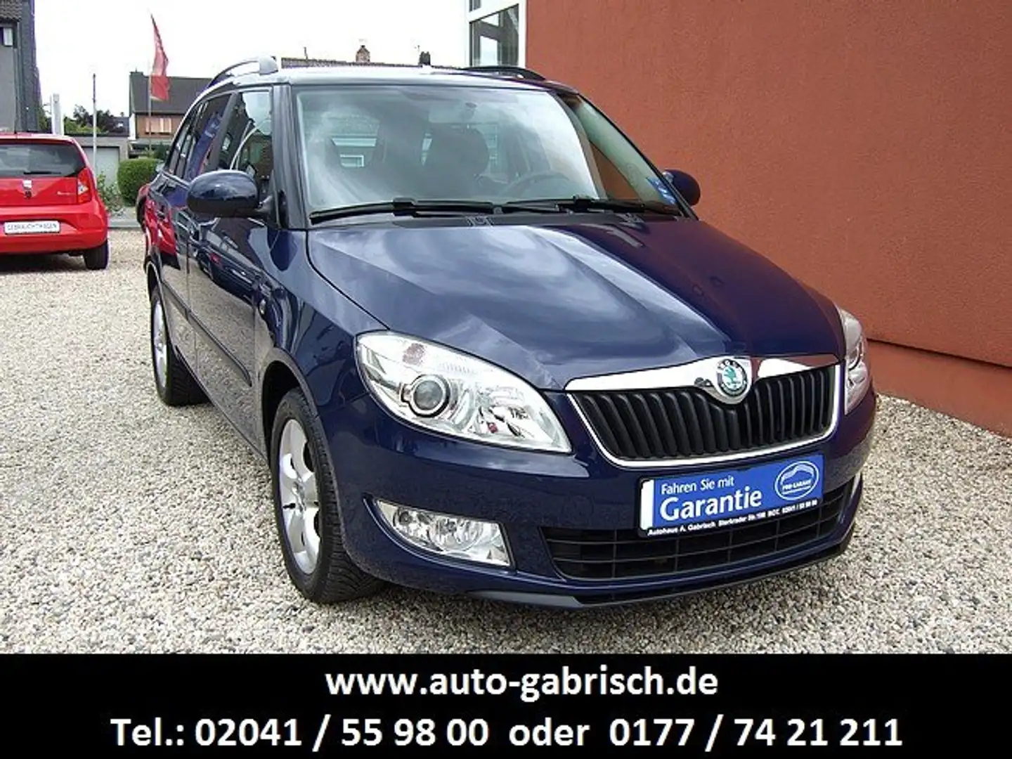 Skoda Fabia Family,Tempomat,Navi,1.Hand,AHK,Klimaautomatik Blau - 1