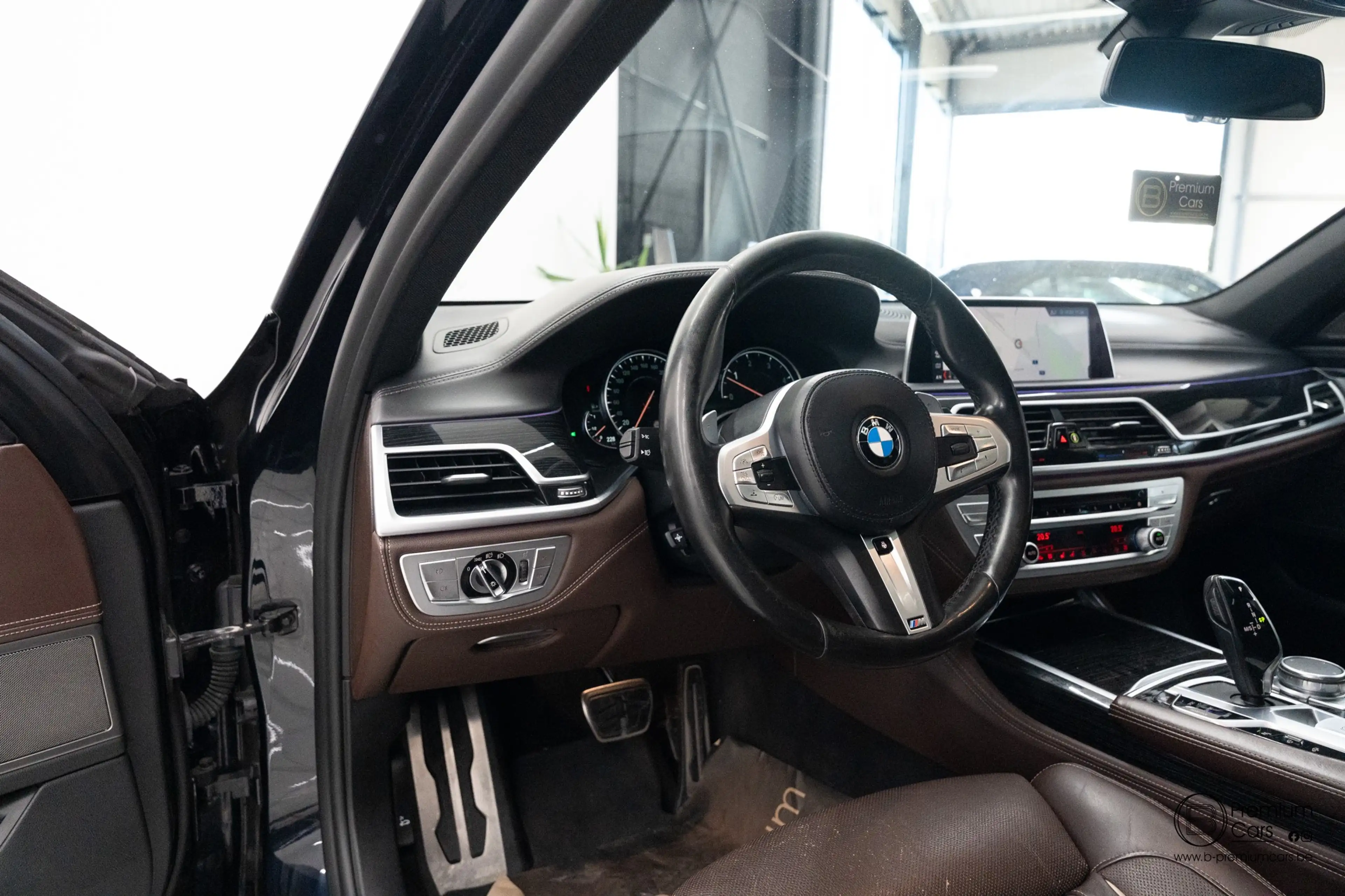 BMW 740 d M-pack Individual! FULL OPTIONS!! Carbon core! — photo 9