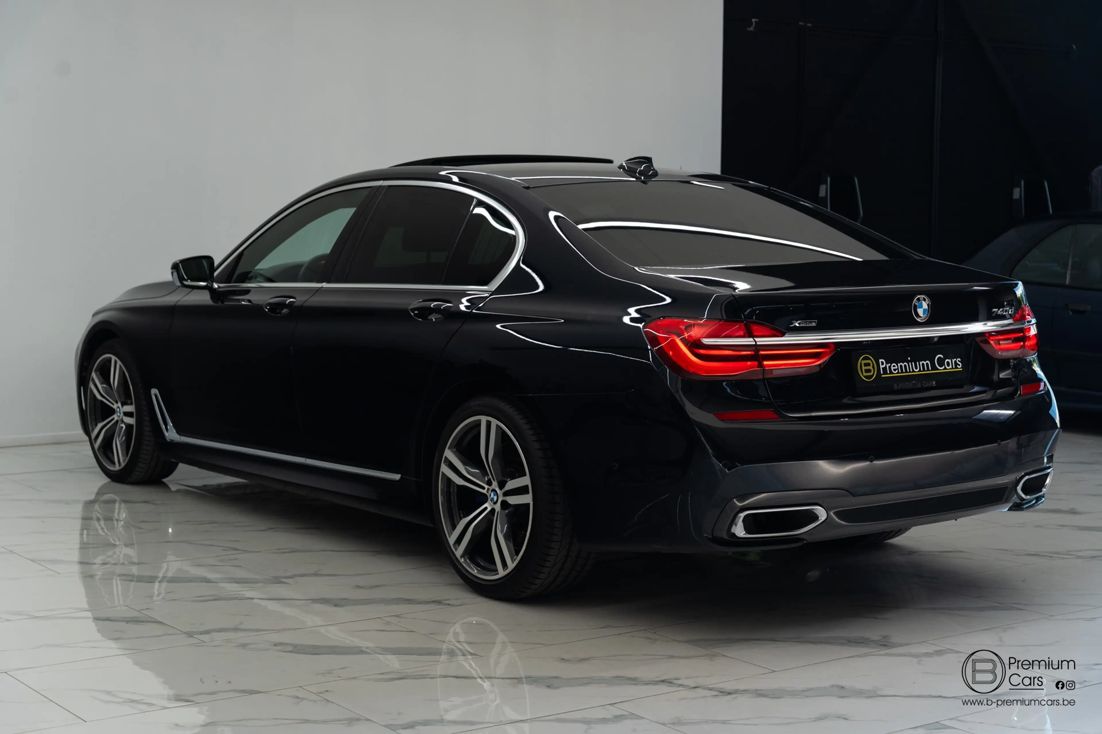 BMW 740 d M-pack Individual! FULL OPTIONS!! Carbon core! — photo 14