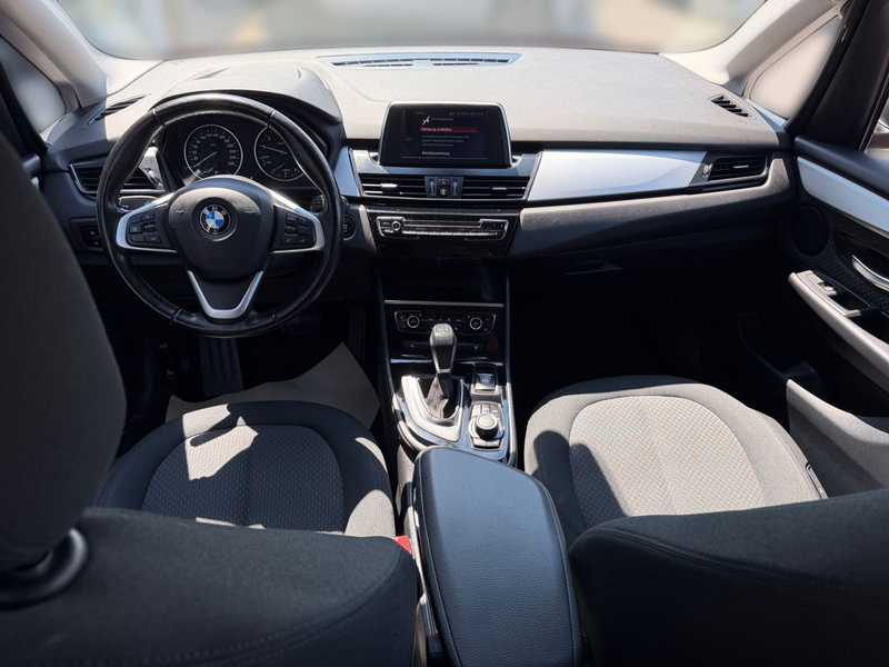 BMW 218 i 2 Active Tourer Advantage — photo 11