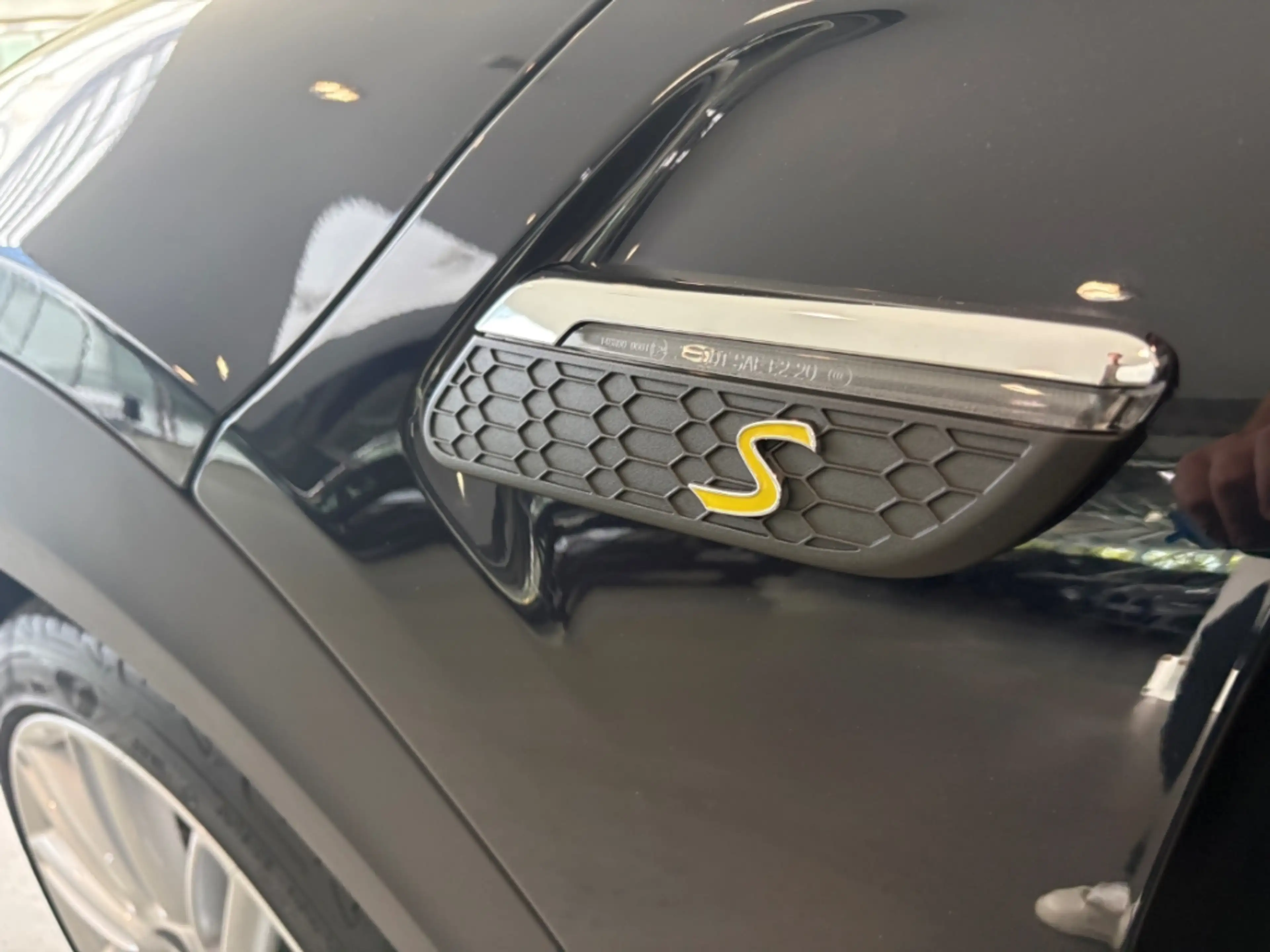 MINI Cooper SE 3-Türer Navi Digitales Cockpit Memory Sitze LED Ap — photo 6
