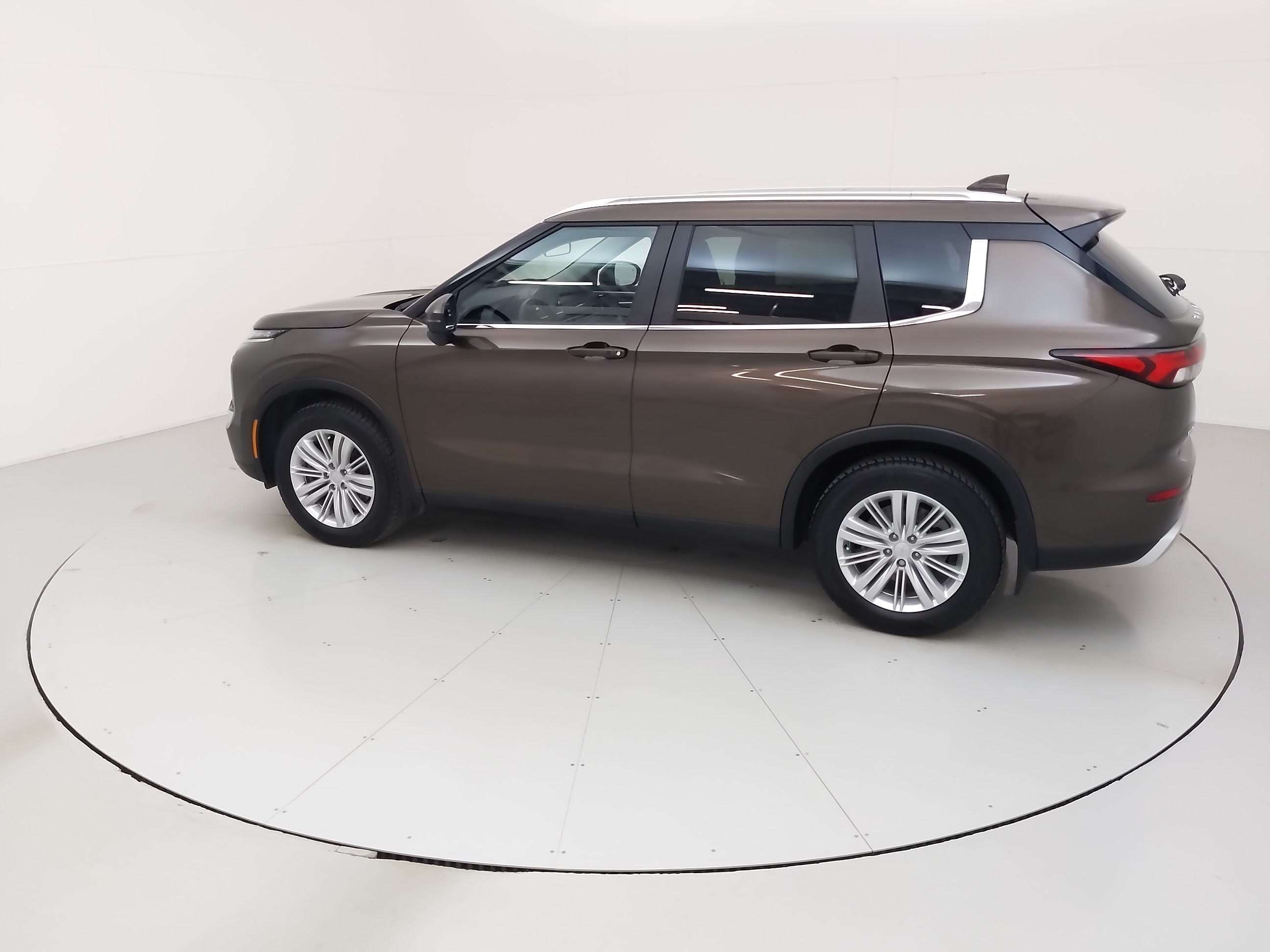 2024 Mitsubishi Outlander