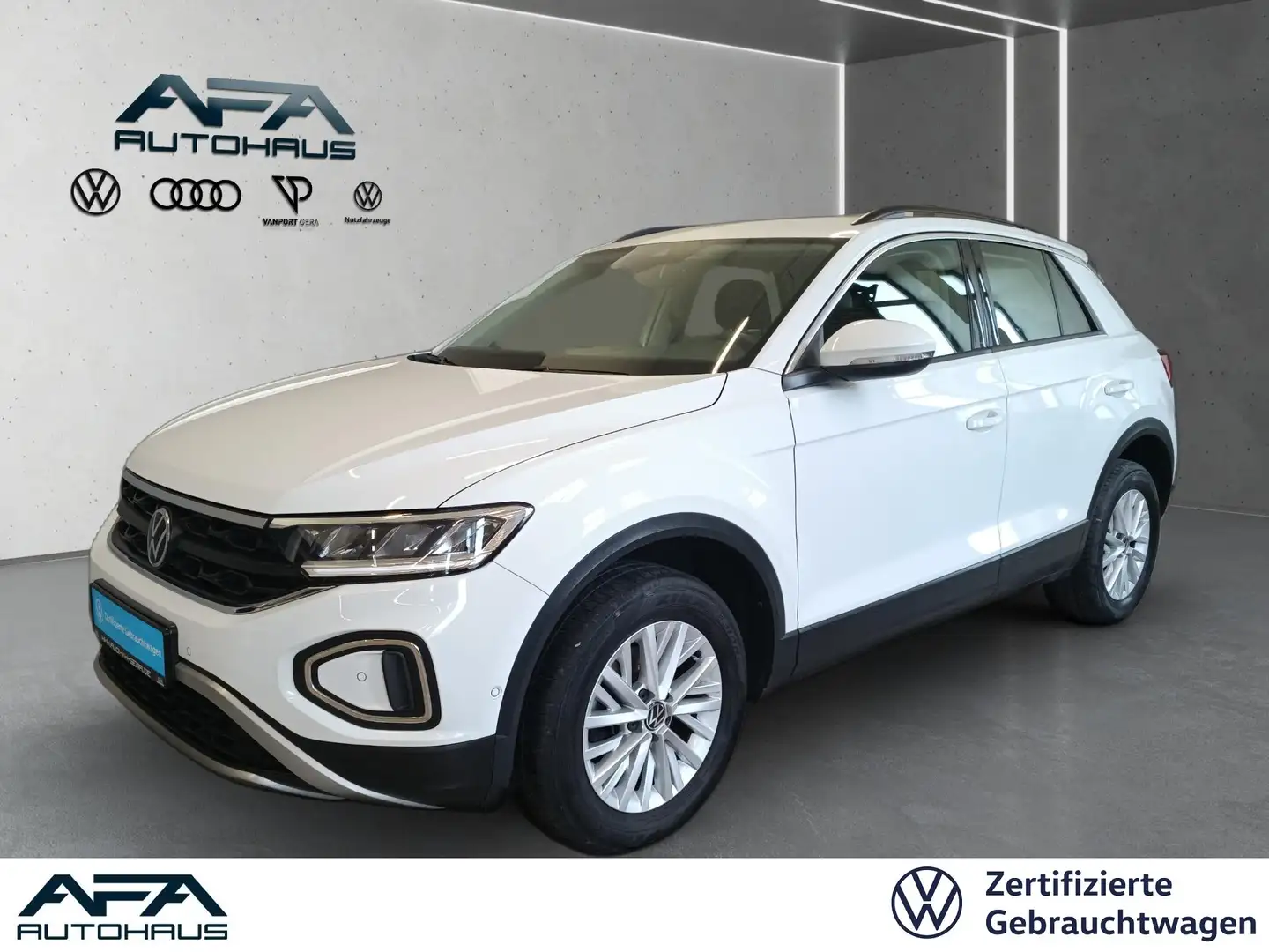 Volkswagen T-Roc 2,0 TDI Life LED*Navi*ACC*App-Connect Wit - 1