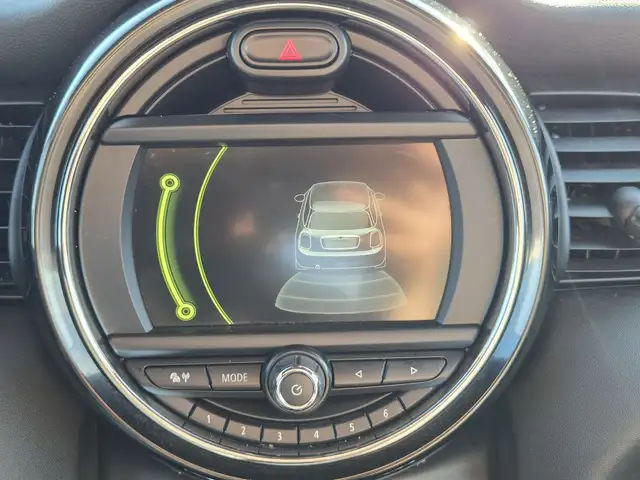 Mini Hatch view 15