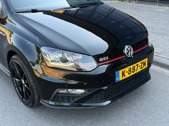 Volkswagen Polo view 7