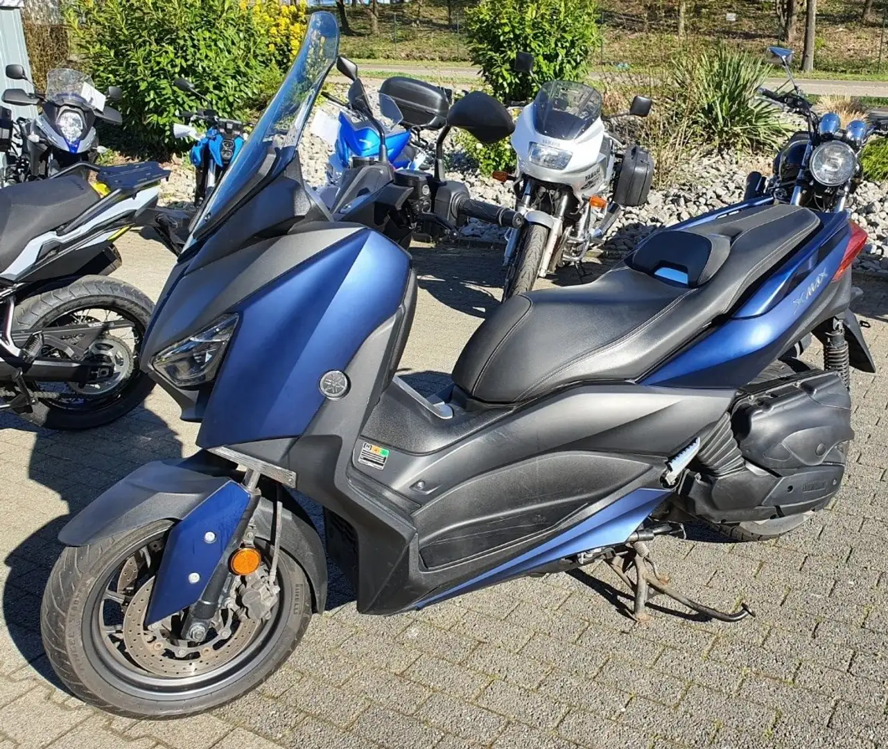 Yamaha X-Max 400 - 2