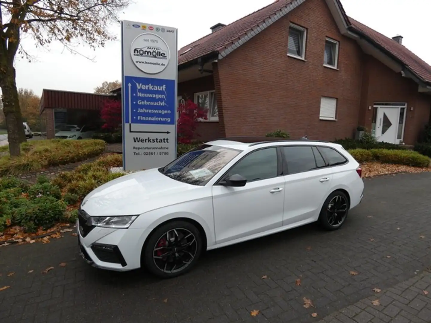 Skoda Octavia Combi 2.0 TSI "RS" PANO LED AHK NAVI PDC Weiß - 1