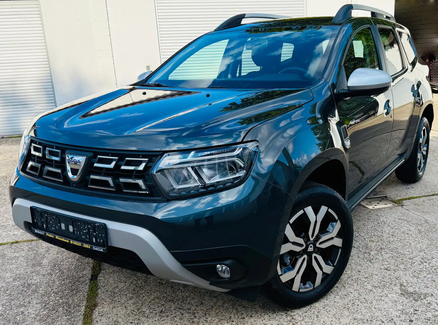 Dacia Duster Prestige+ Grau - 2