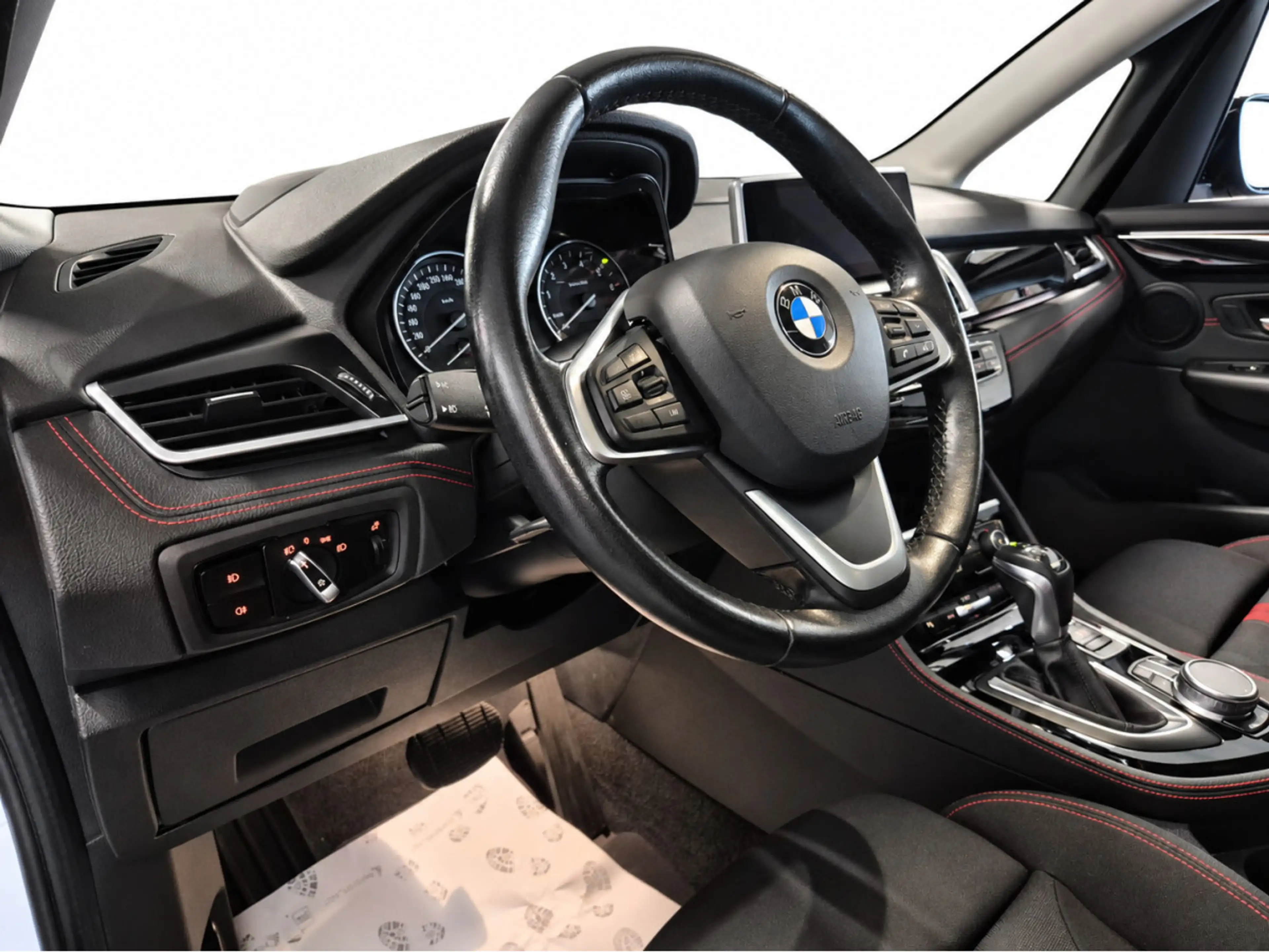 BMW 225 Active Tourer XE Hybrid PLUG IN iPERFORMANCE SPORT — photo 13