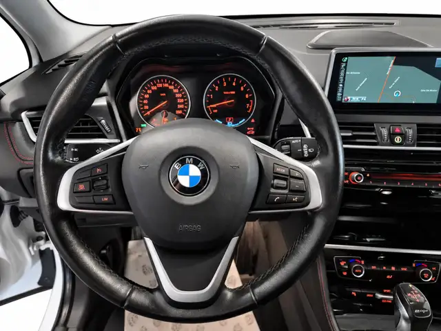 BMW 2 Series view 9
