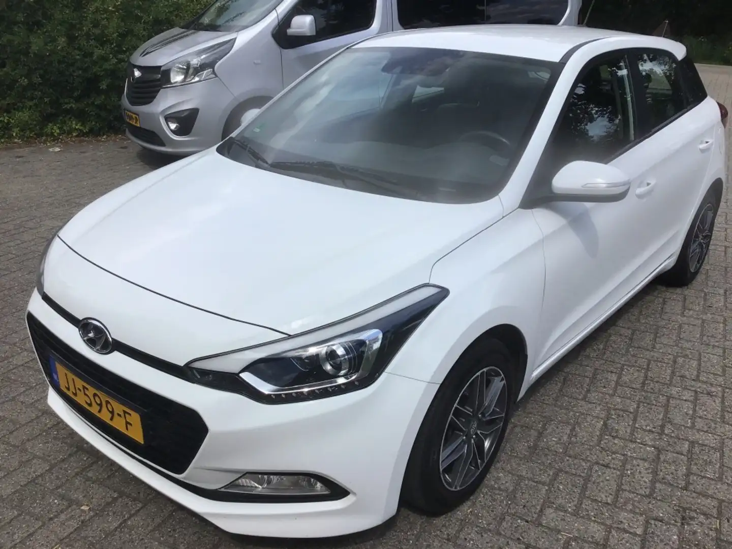 Hyundai i20 1.0 T-GDI COMFORT Blanc - 1