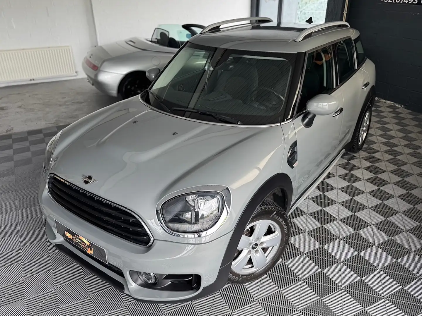 MINI Cooper Countryman 1.5i 1er propriétaire garantie 12 mois Gris - 2
