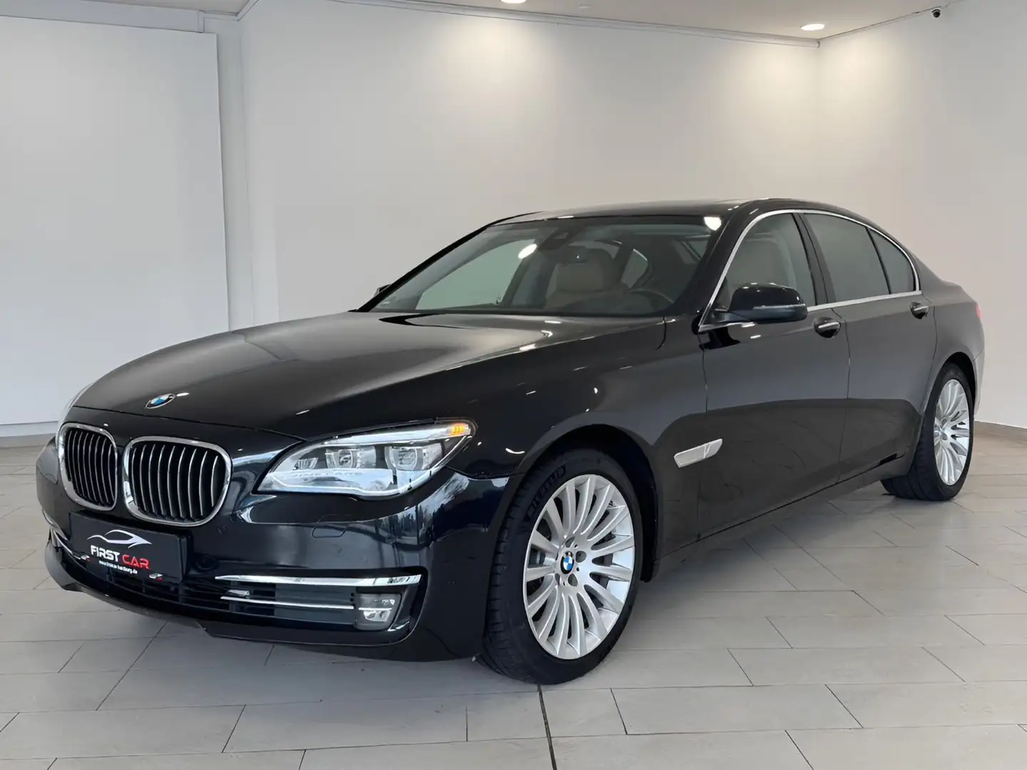 BMW 730 d|KAMERA|HEADUP|SOFTCLOSE|SCHIEBED|AHK|H&K| Schwarz - 1