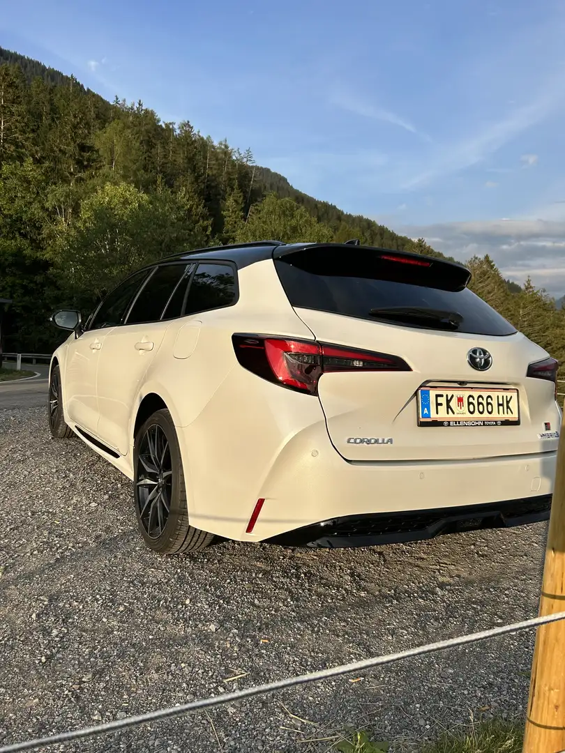 Toyota Corolla 2,0 Touring Sports Hybrid GR-Sport - 2