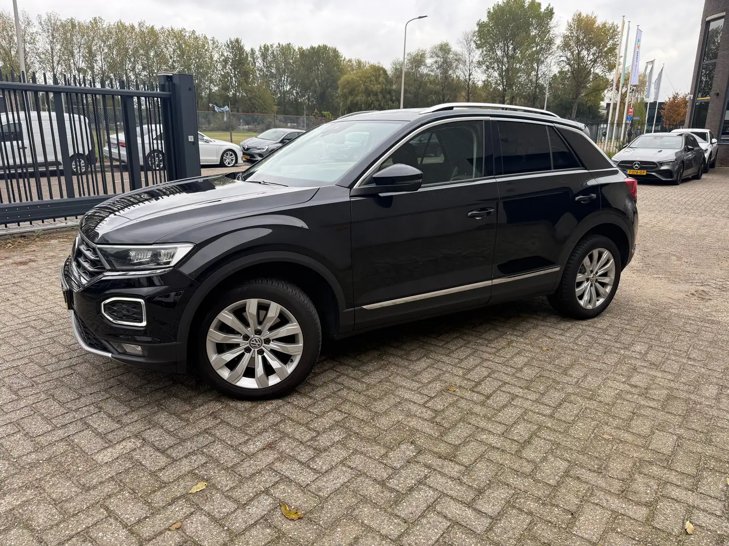 Volkswagen T-Roc T-Roc 2.0 TDI Style Bns Zwart - 2