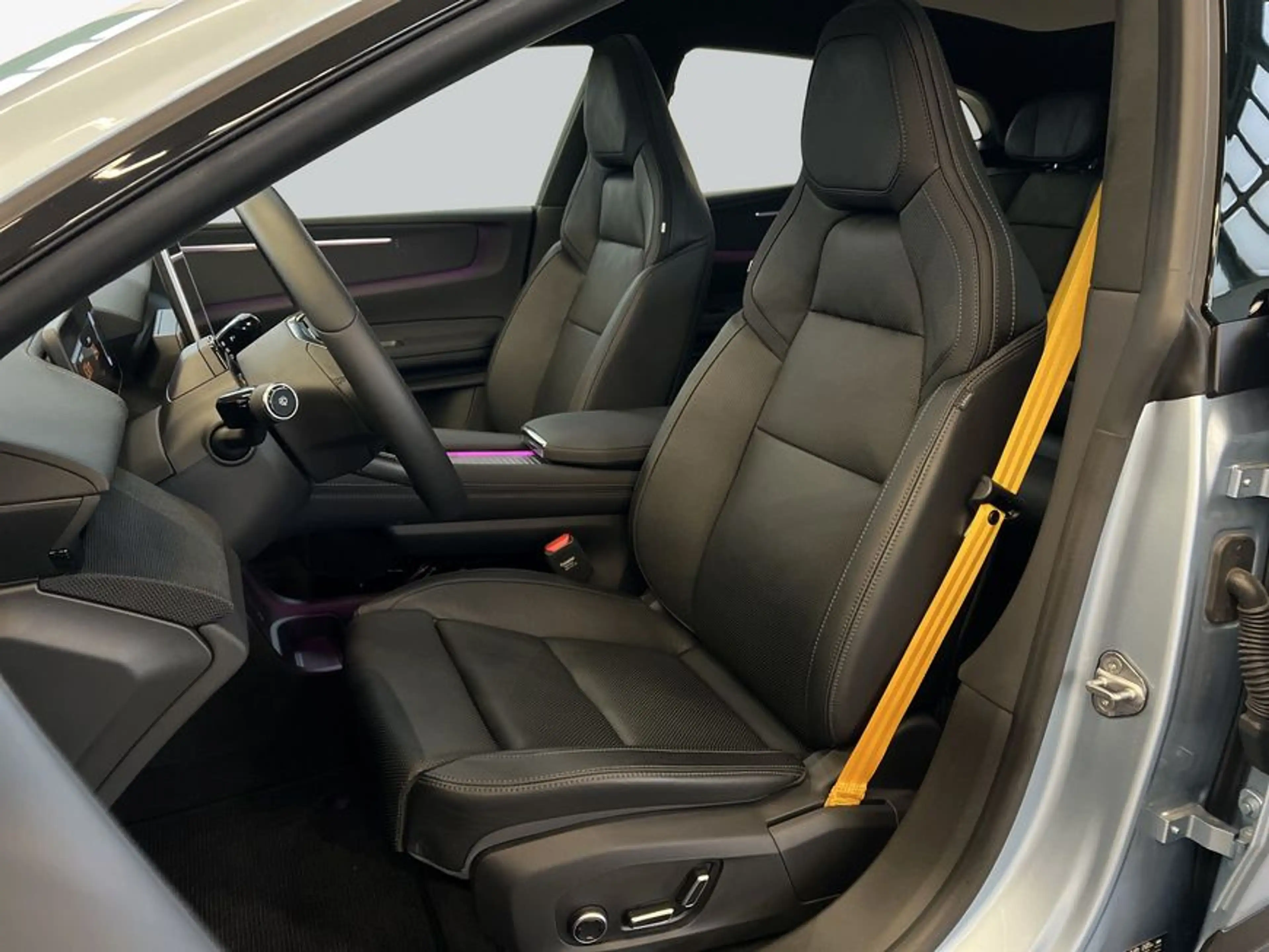 Polestar 4 Dual Motor Performance- Plus- Pilot-Paket 22'' N — photo 11