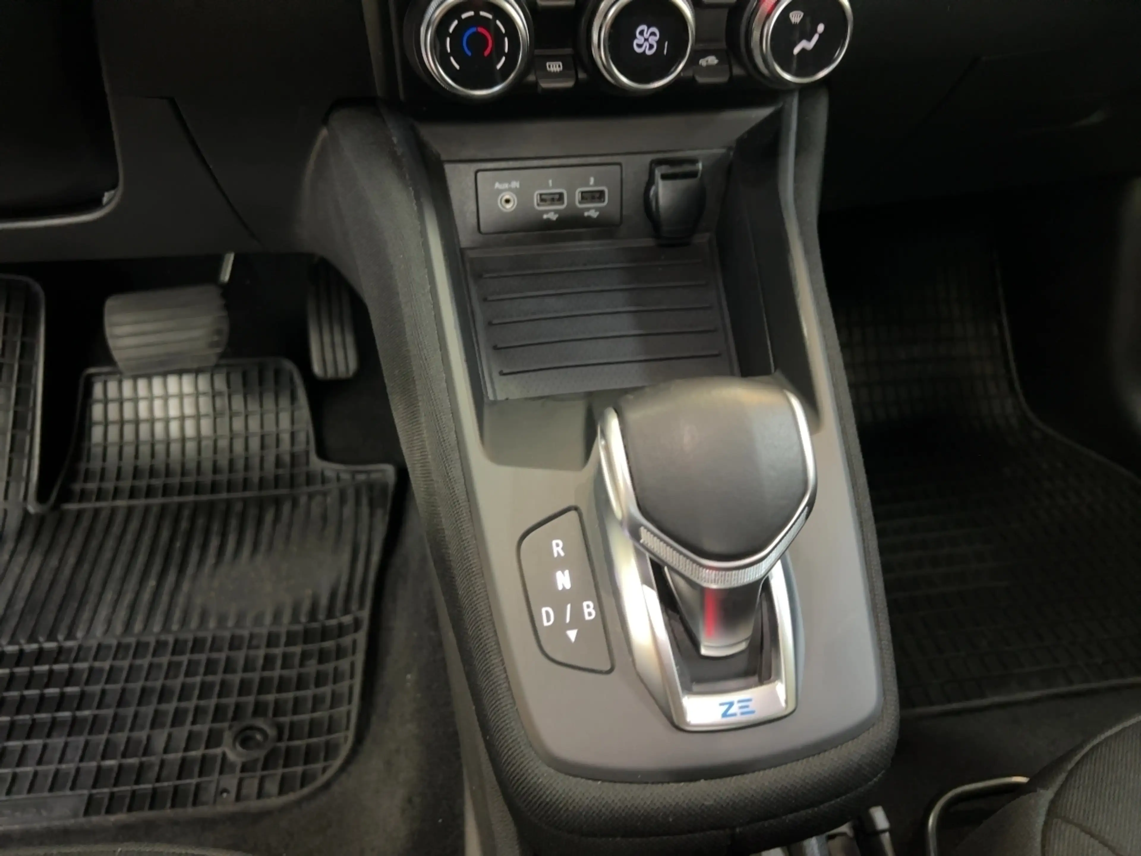 Renault ZOE LIFE Batteriekauf R110 Z.E. 40 — photo 15