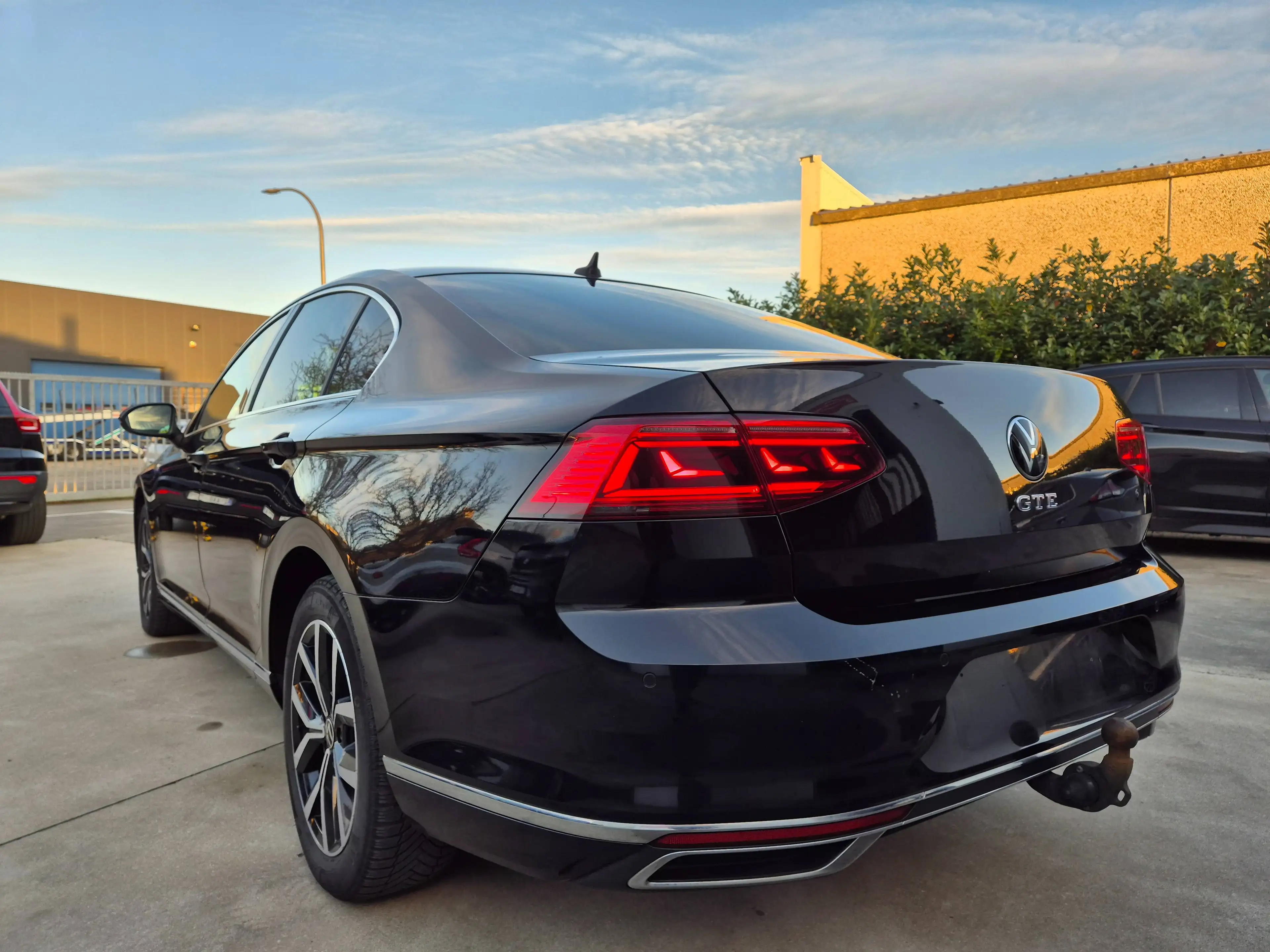 Volkswagen Passat GTE 1.4 TSI // PHEV HYBRID // DSG // FULL ! — photo 13