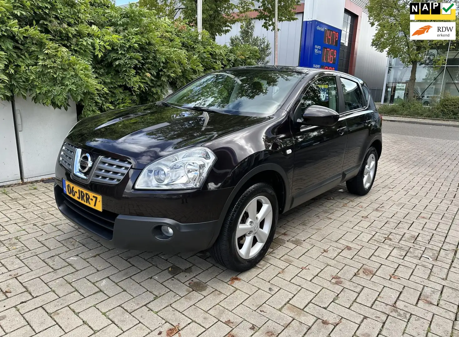 Nissan Qashqai 2.0 Acenta prachtige auto met maar 143000 dkm op t Lilla - 1
