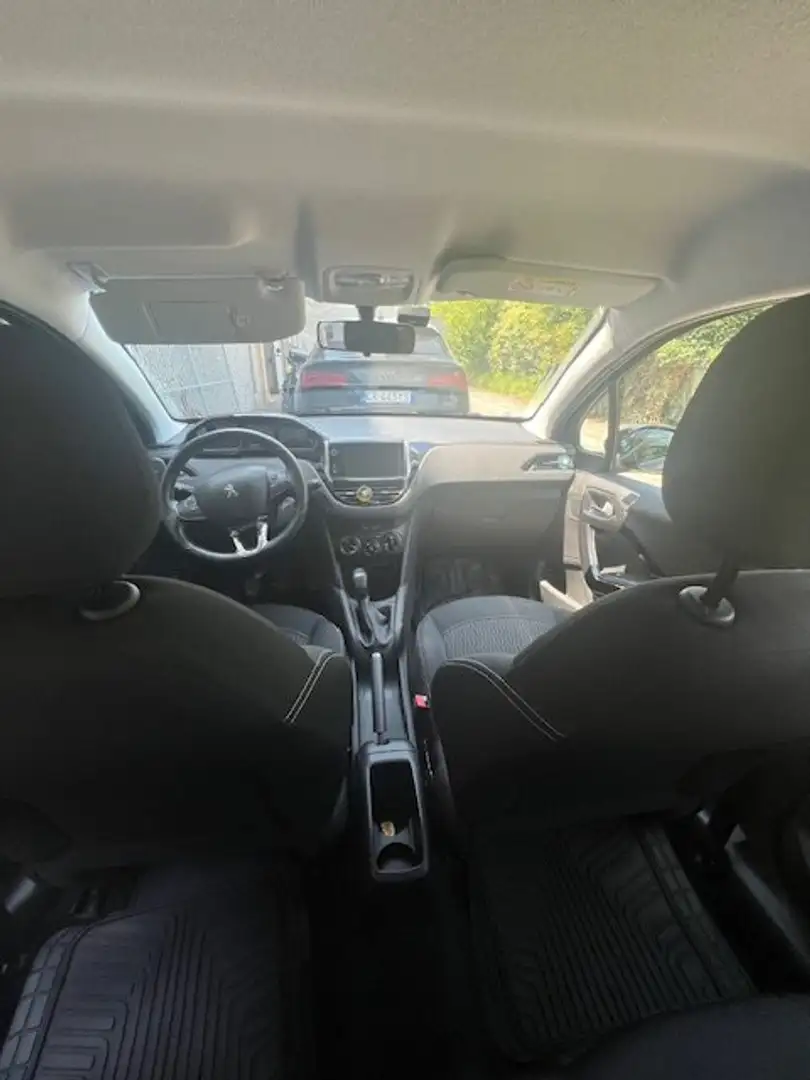 Peugeot 208 Puretech 82 s&s 5p. signature Nero - 2