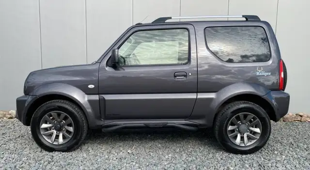Suzuki Jimny view 2