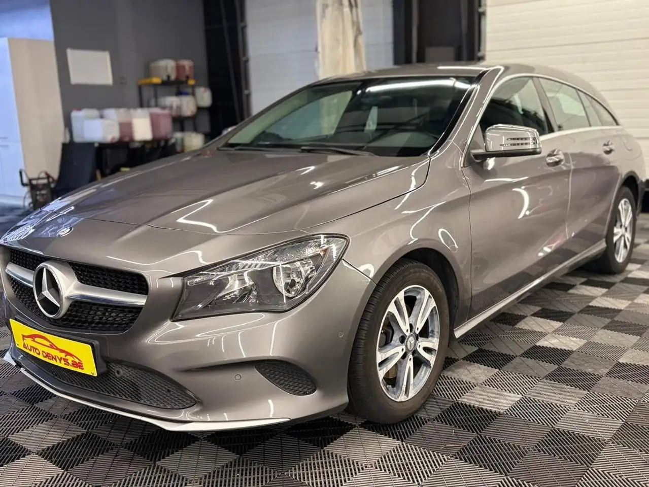 Mercedes-Benz CLA 200