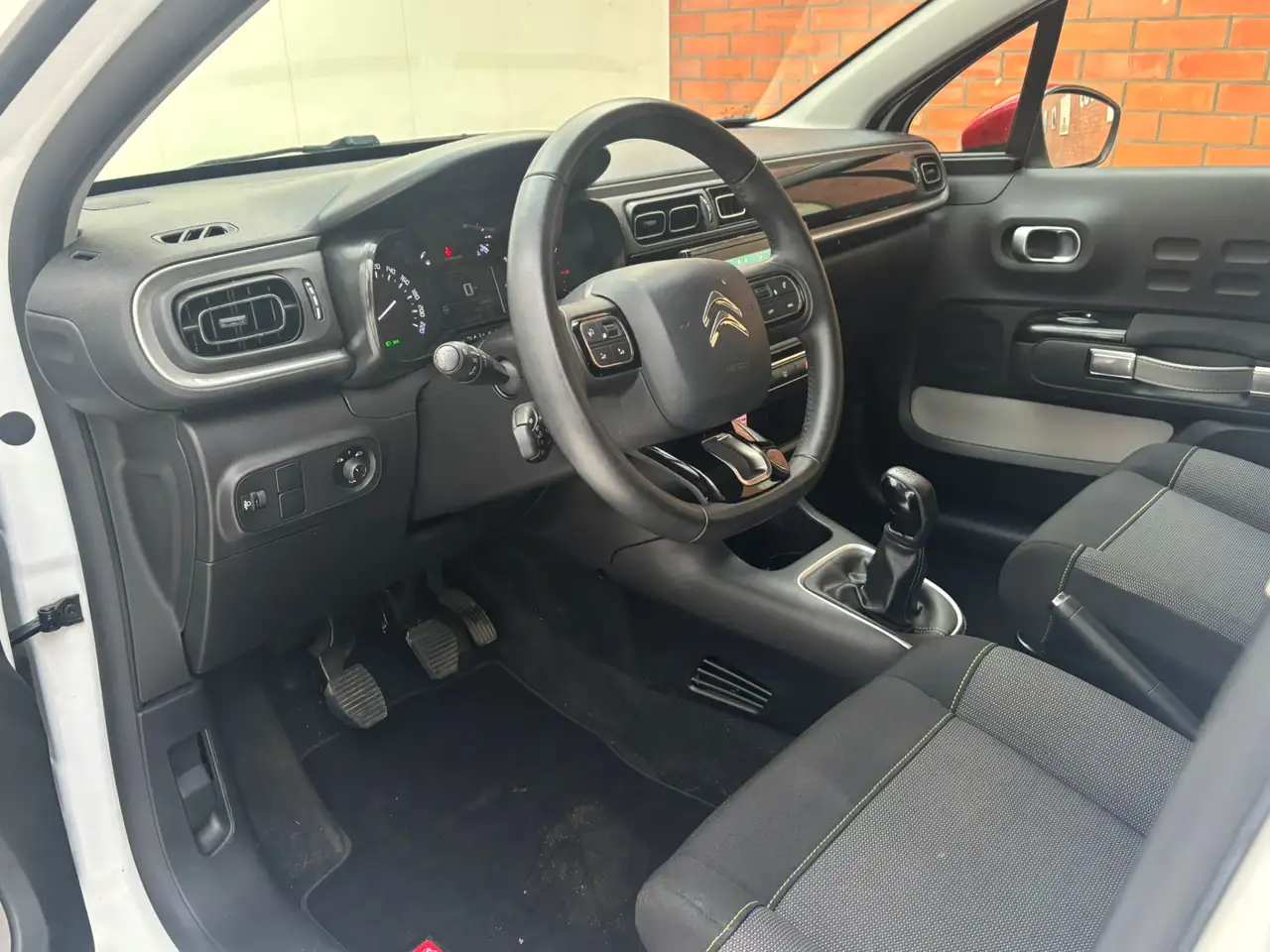 Citroen C3 PureTech 83 So Red | Parkeersensoren achter | Carp 3