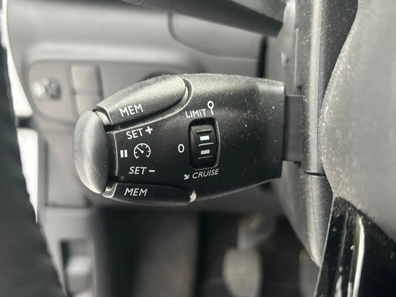 Citroen C3 PureTech 83 So Red | Parkeersensoren achter | Carp 7