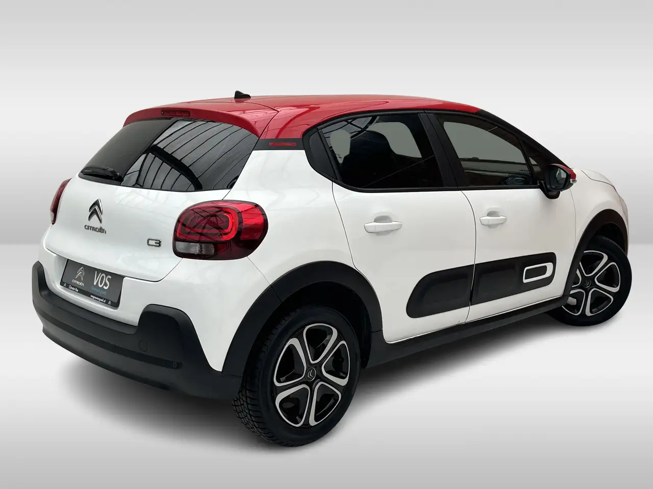 Citroen C3 PureTech 83 So Red | Parkeersensoren achter | Carp 2