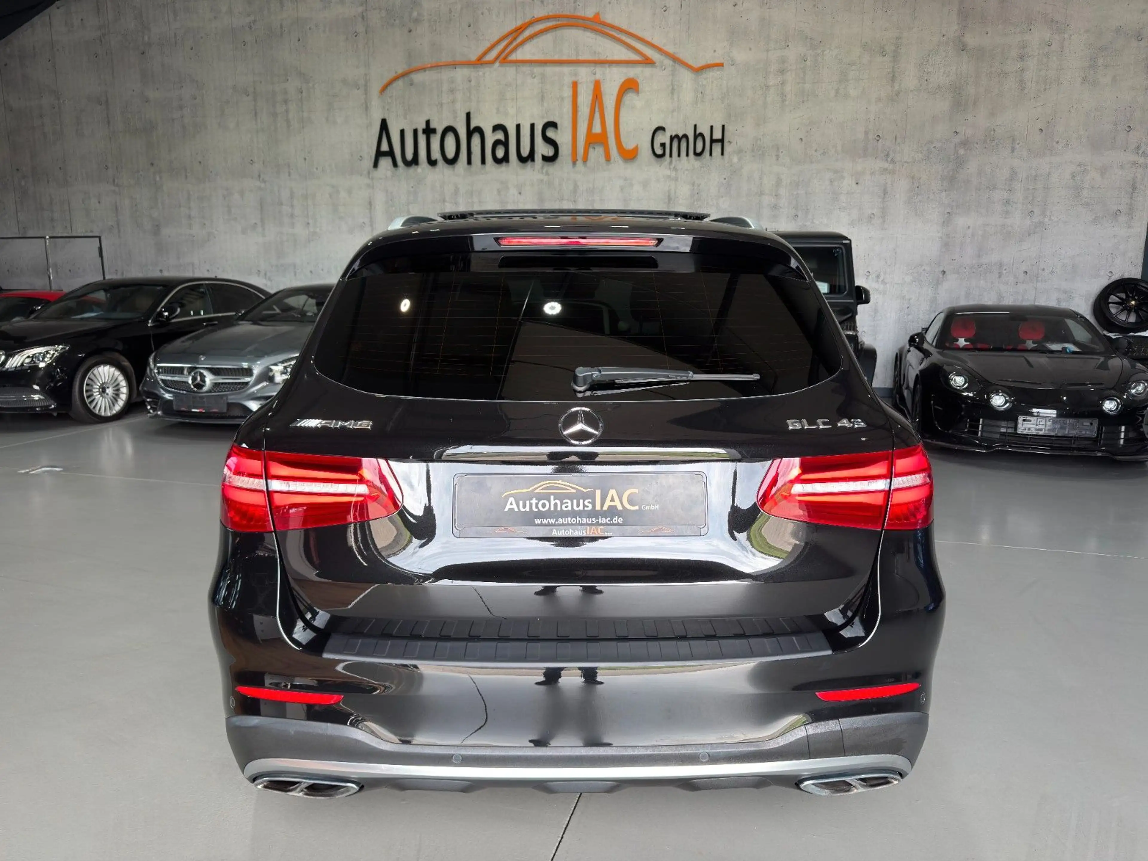 Mercedes-Benz GLC 43 AMG GLC43 AMG/4Matic/PANO/360*/TOTW/STHZ/AHK/ — photo 4